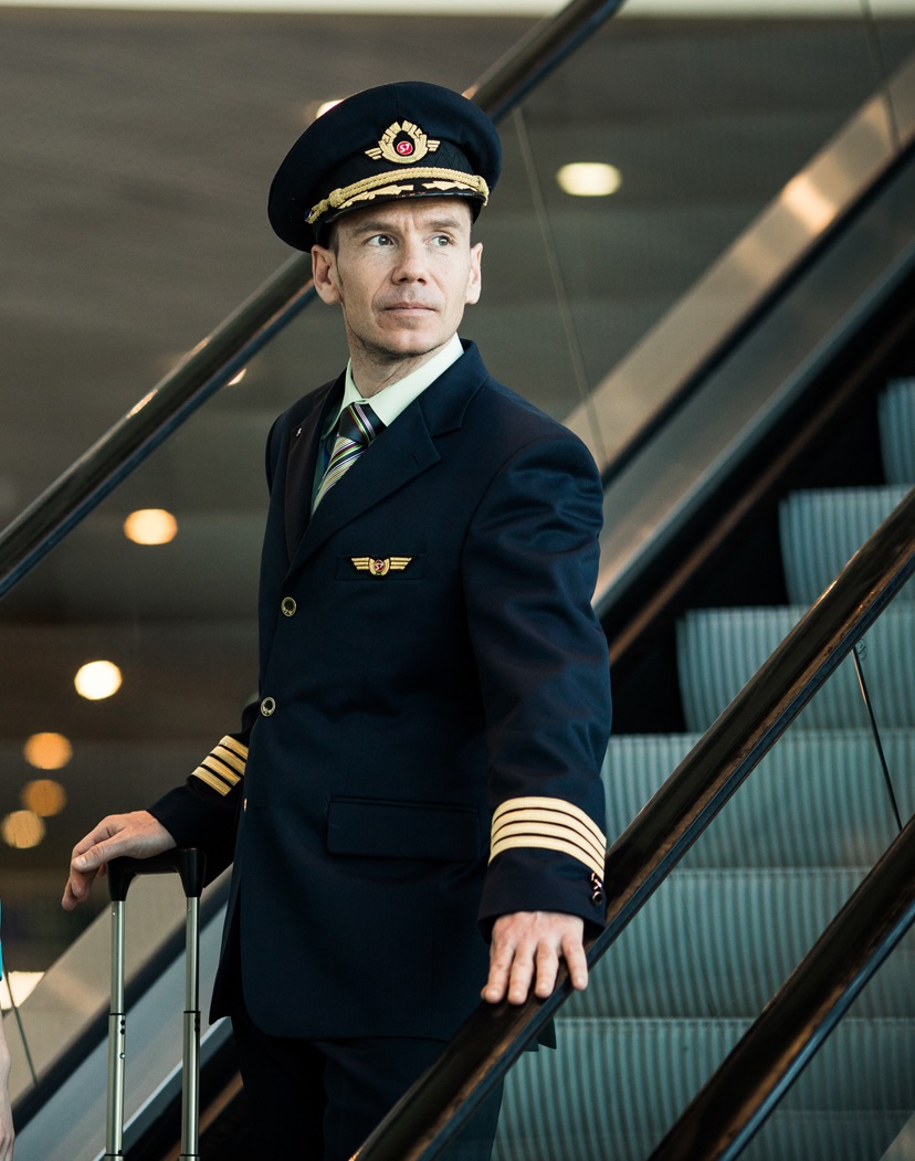 Иванов А. — инструктор